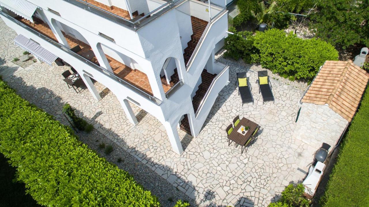 Apartments Adrijana Malinska Εξωτερικό φωτογραφία