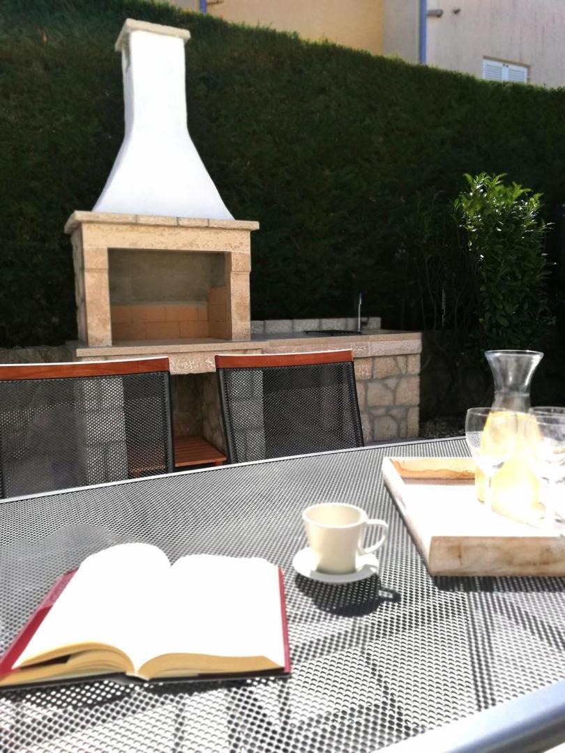 Apartments Adrijana Malinska Δωμάτιο φωτογραφία